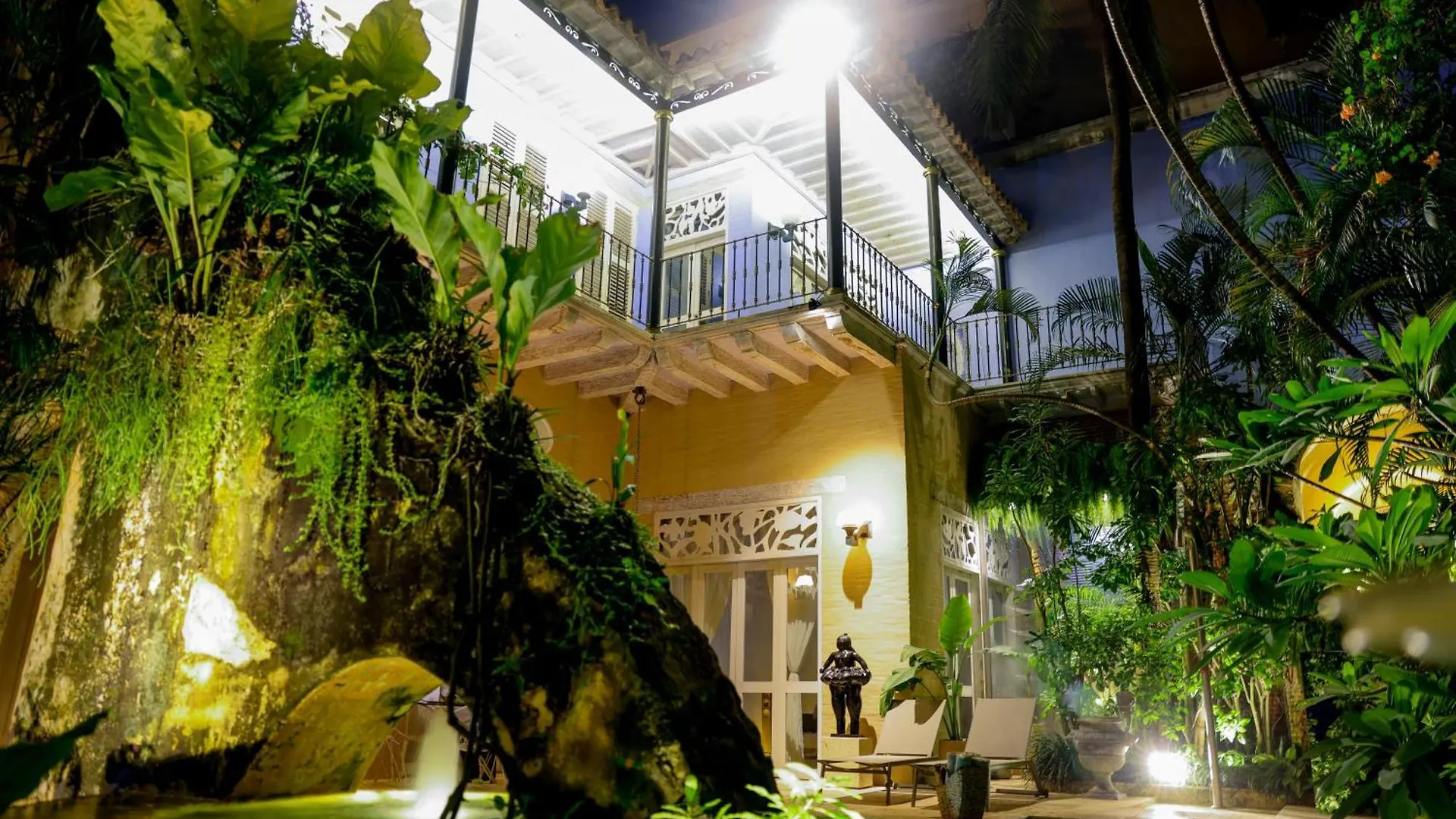 Casa Santiago Botero Lux By Seratta Cartagena